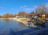 Die Umgestaltung des Strandbades Friedrichshafen nimmt Gestalt an: Neben mehr Naturnähe steht die Schaffung von Barrierefreiheit im Mittelpunkt. (Foto: Stadt Friedrichshafen)
