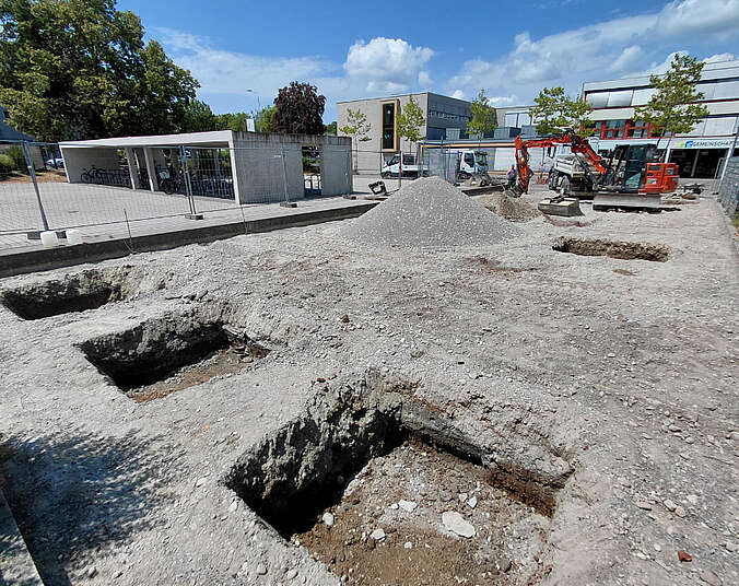 große Aussparungen im Erdreich für mehr Platz für Baumwurzeln