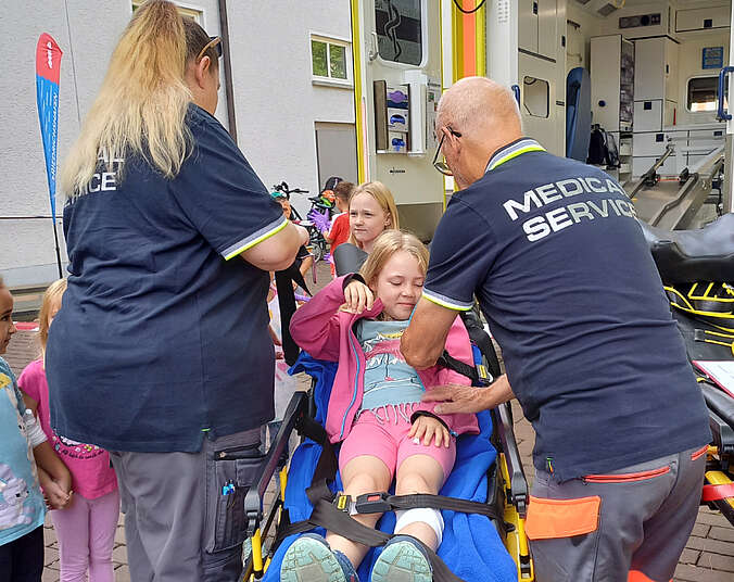 Erste-Hilfe-Übung. (Foto: Lukas Rasche)