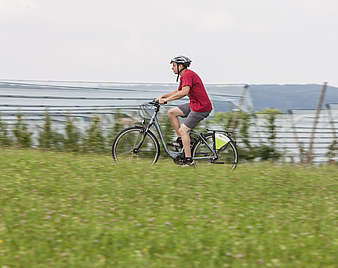 Mann beim Radfahren