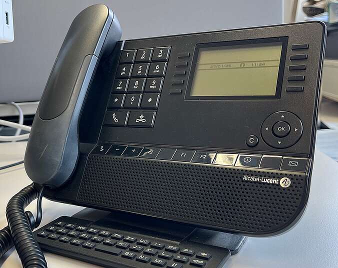 Telefonapparat mit Display. (Foto: Stadt Friedrichshafen)