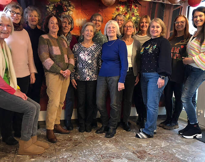 Eine Gruppe von Frauen.